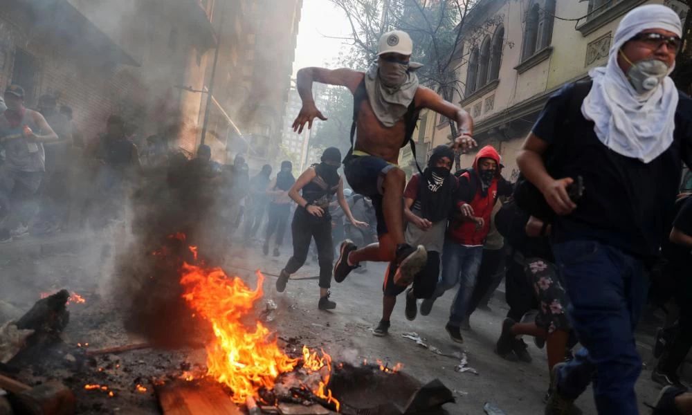 Ταραχές στη Χιλή μετά το θάνατο νεαρού από σφαίρα αστυνομικού